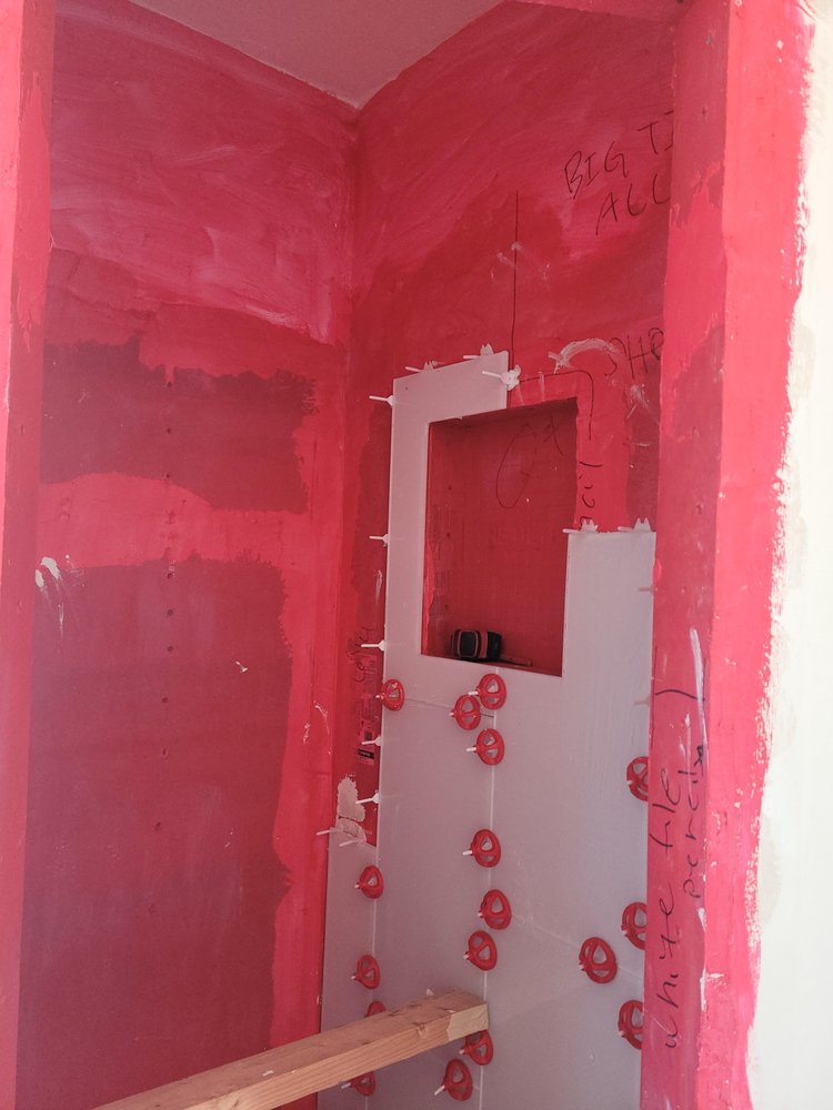 Bathroom before remodeling