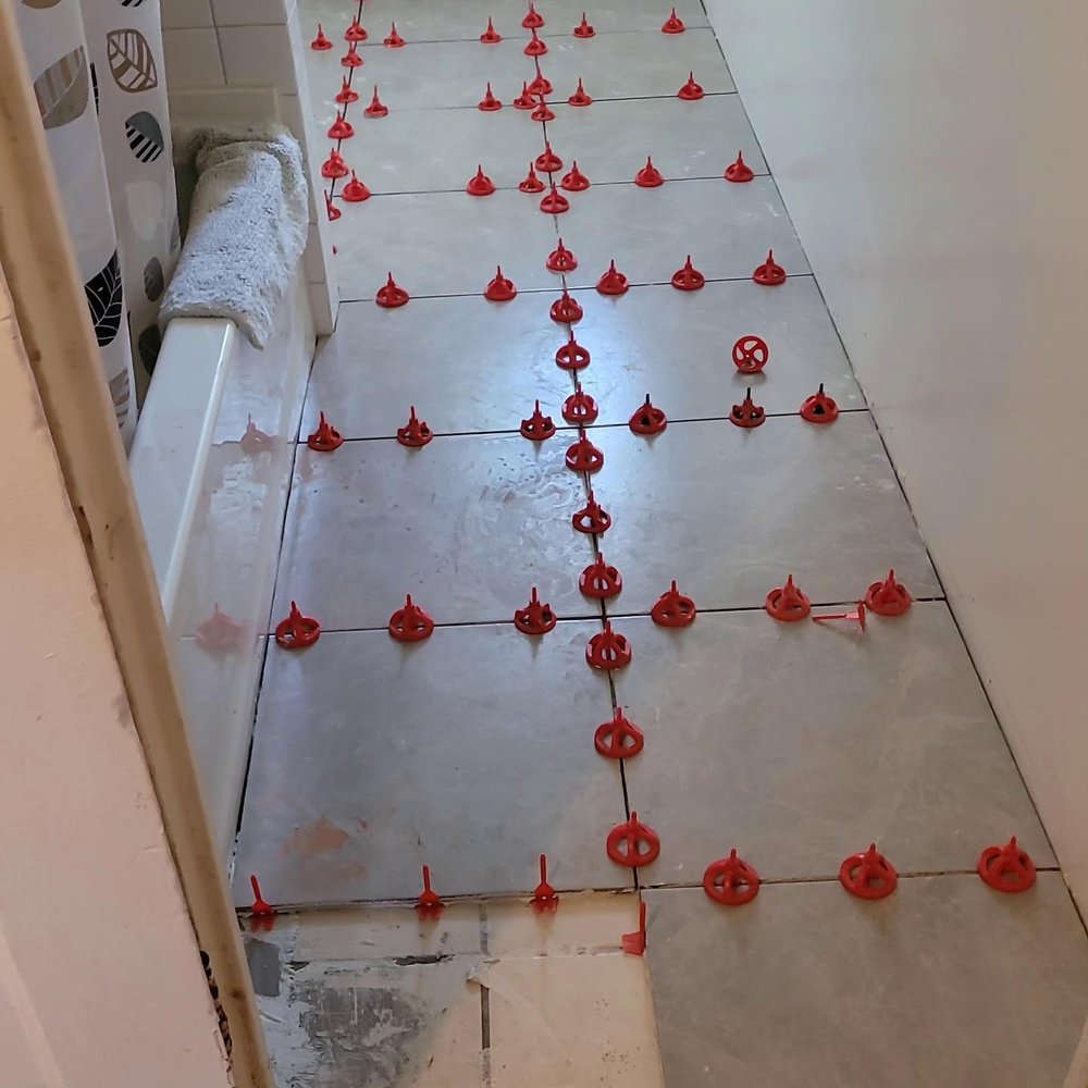 Tile remodeling project by Avelar Remodeling